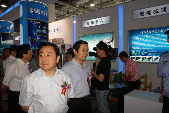史省長親臨展位 雪梅品牌增光輝-公司參加“江蘇產(chǎn)品萬里行”長沙站活動報(bào)道 史省長親臨展位 雪梅品牌增光輝-公司參加“江蘇產(chǎn)品萬里行”長沙站活動報(bào)道